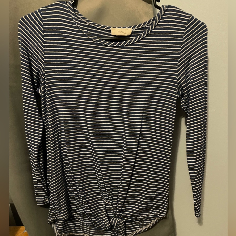 PINC- BLUE AND WHITE GIRLS TOP - girls size- 12